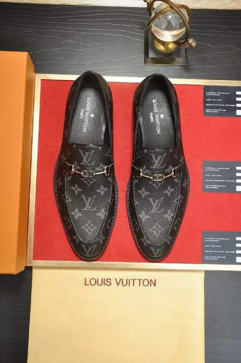Picture of Louis Vuitton Shoes _SKULVsz38-45hnh031014494